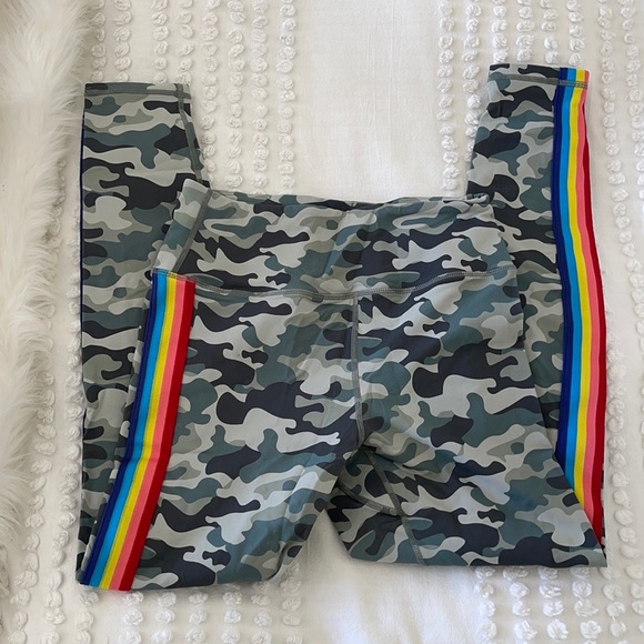 Spiritual Gangster Camo Leggings - Picture 4 of 4